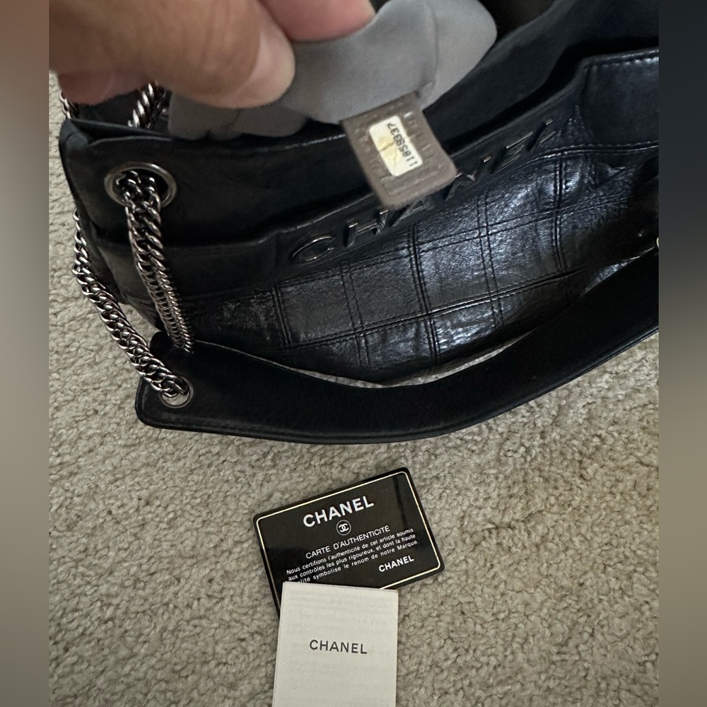 CHANEL LAX Shoulder Bag - Picture 6 of 14